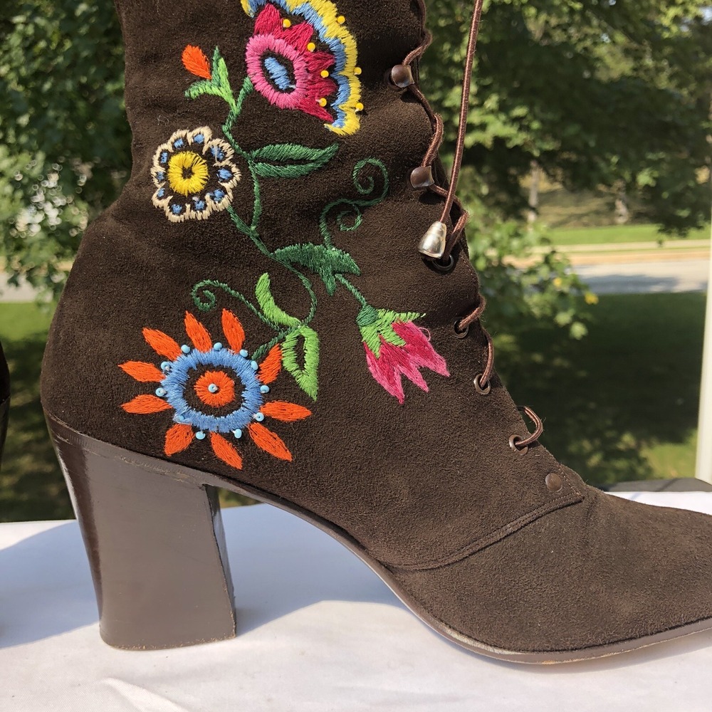 Vtg Jerry Edouard Brown Suede Embroidered Beaded 60'/70's Penny Lane GoGo Boots - Picture 3 of 12